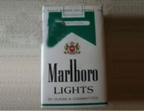 阳阳中外烟酒便利店